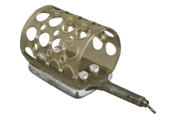 Avancerade burmatare finns i två olika diametrar. Insidan av mataren är inte slät för att ge ett bättre köp på groundbait.