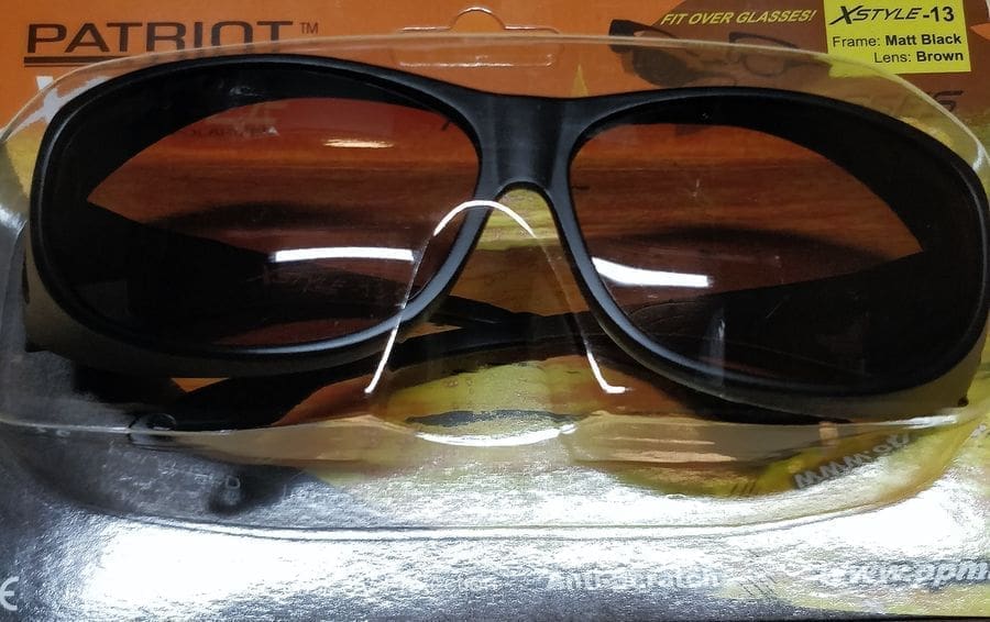 Solglasögonen Patriot Xstyle-13 har 100% UV-skydd och polariserade linser.