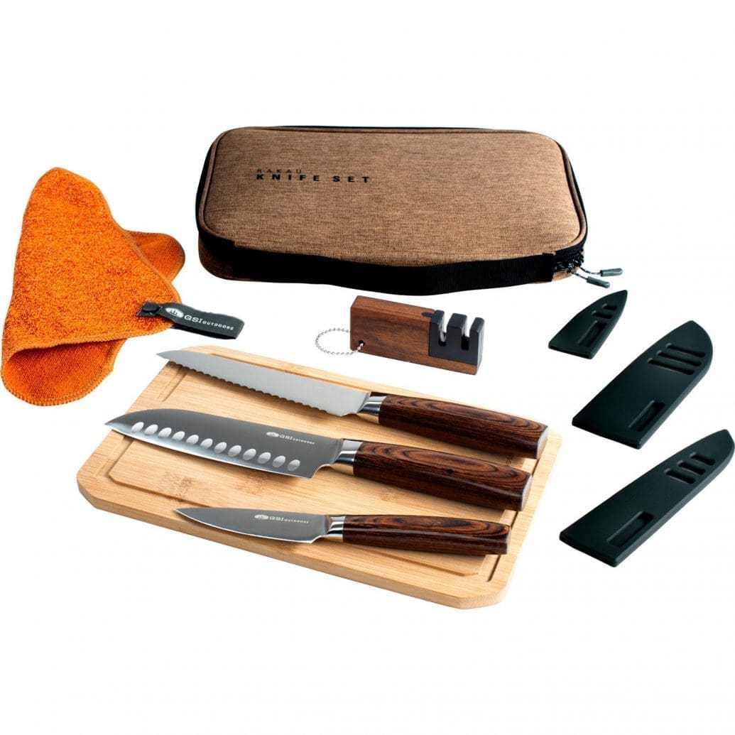 Gourmet-knivsetet med 3 delar med trähandtag inkluderar en kompakt skärbräda i bambuskärning med en ränna